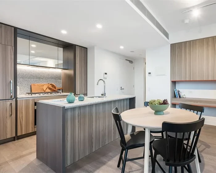 modern custom wood grain kitchen cabinets project